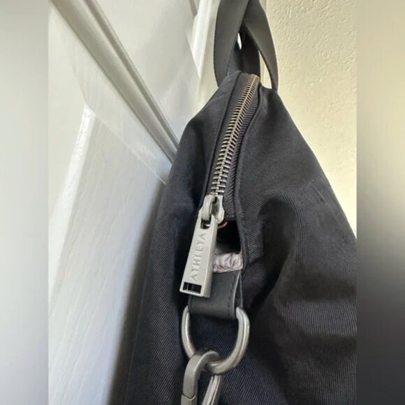 Athleta Large Duffle Gym Bag - Picture 4 of 5